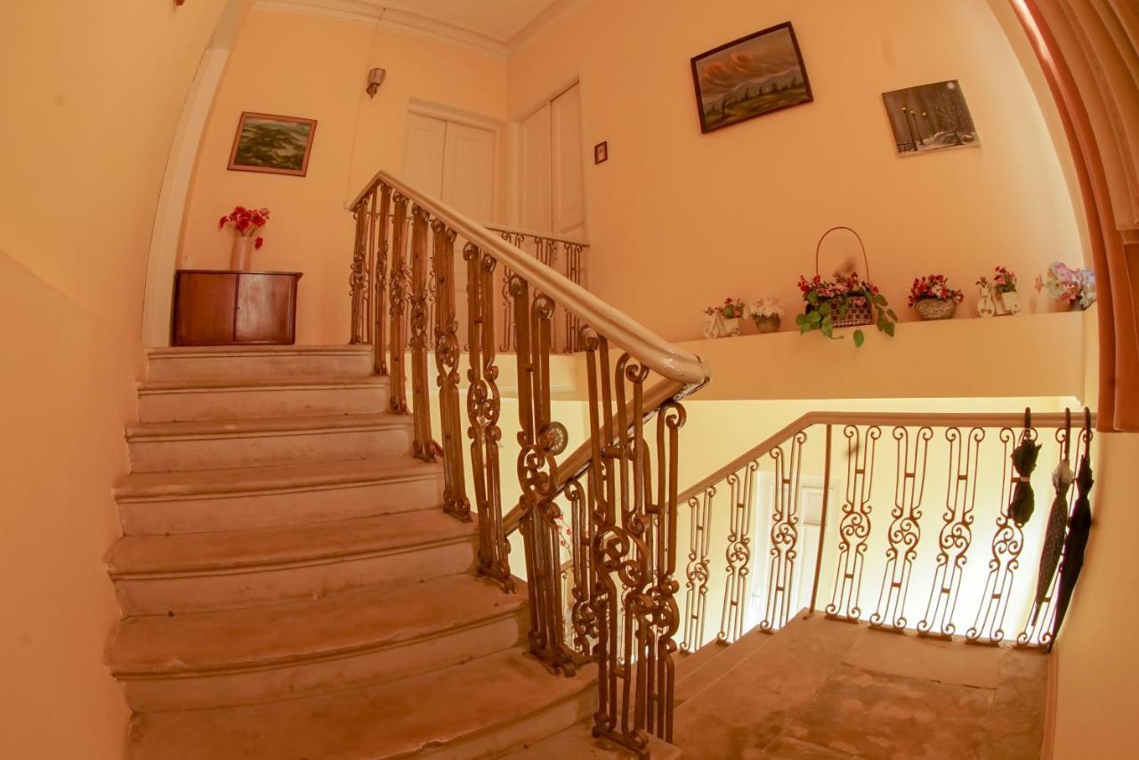 House 1899 Hotel Kutaisi Exterior photo